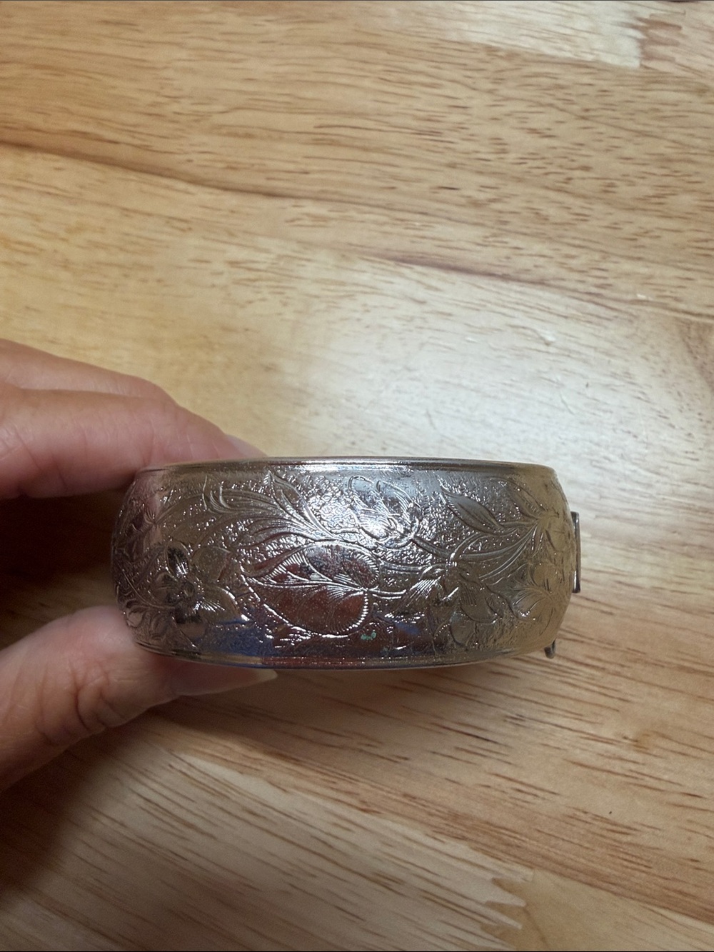 Vintage Silver Floral Engraved Bangle Bracelet